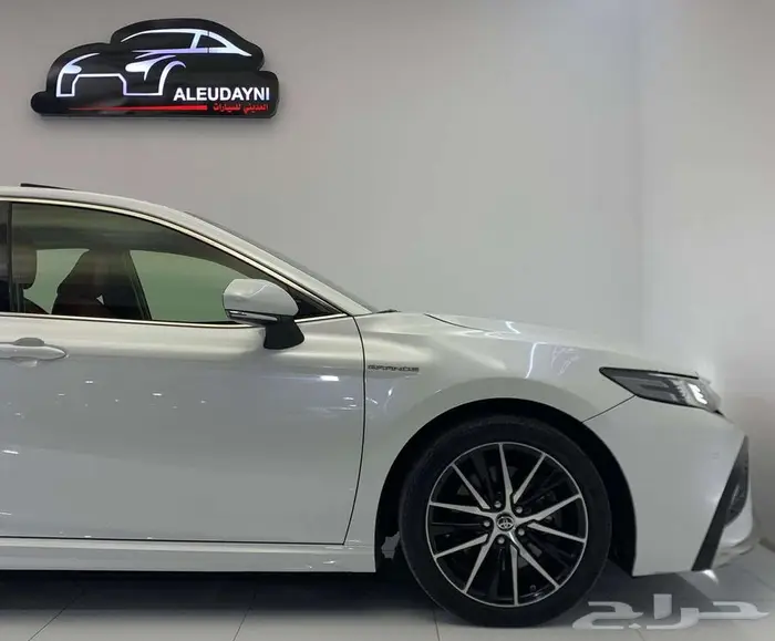 تويوتا كامري سبورت 2023 8