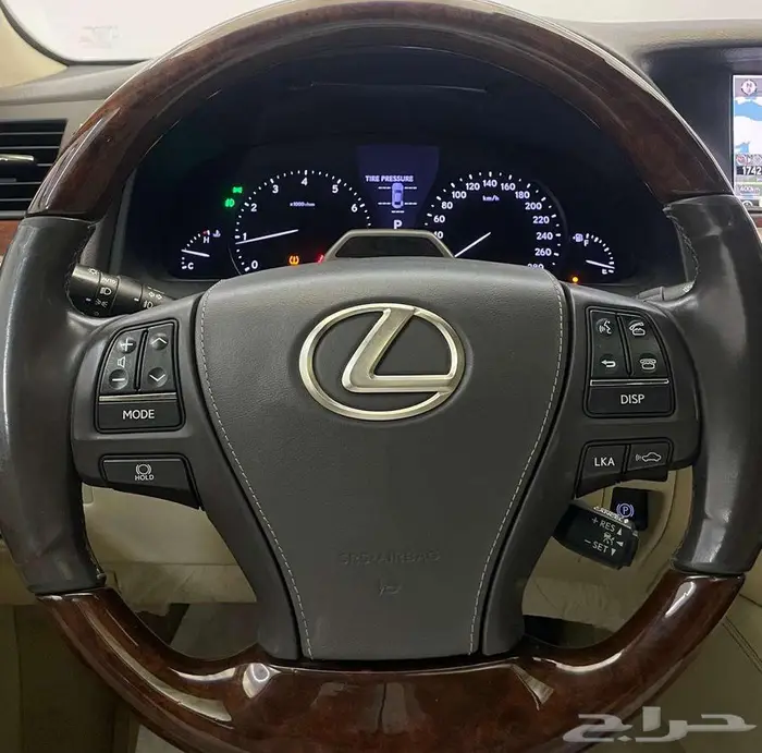 لكزس LS 460 L 2015 11