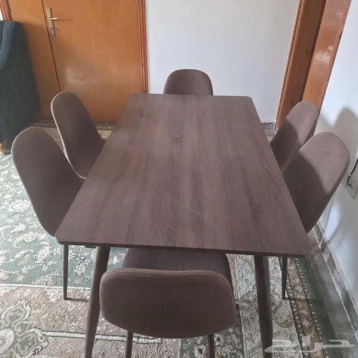 طاولة طعام 0