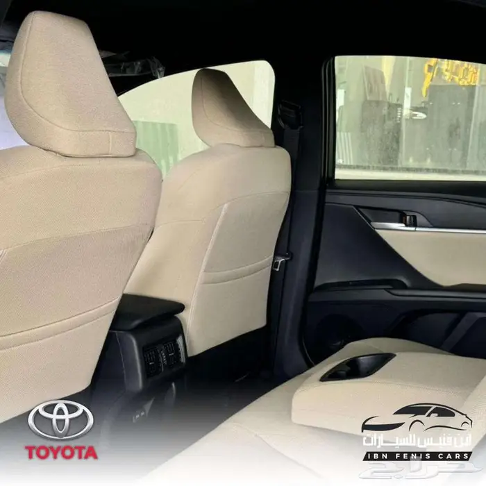 تويوتا كامري E هايبرد 2025-105.000 سعودي 6