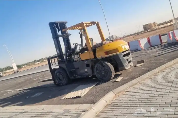 فوركلفت رافعة شوكية للايجار ايجار رافعات تأجير رافعات شوكية 1