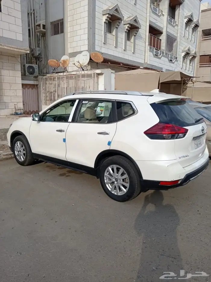 نيسان اكس تريل للبيع 1