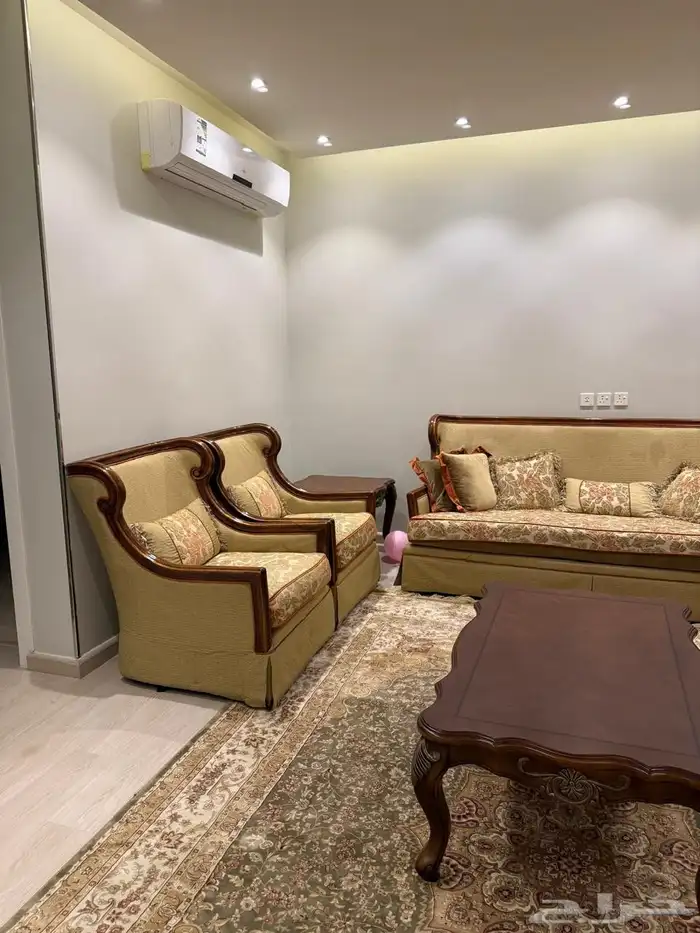 السلام عليكم ورحمه الله وبركاته كنب البيت 0