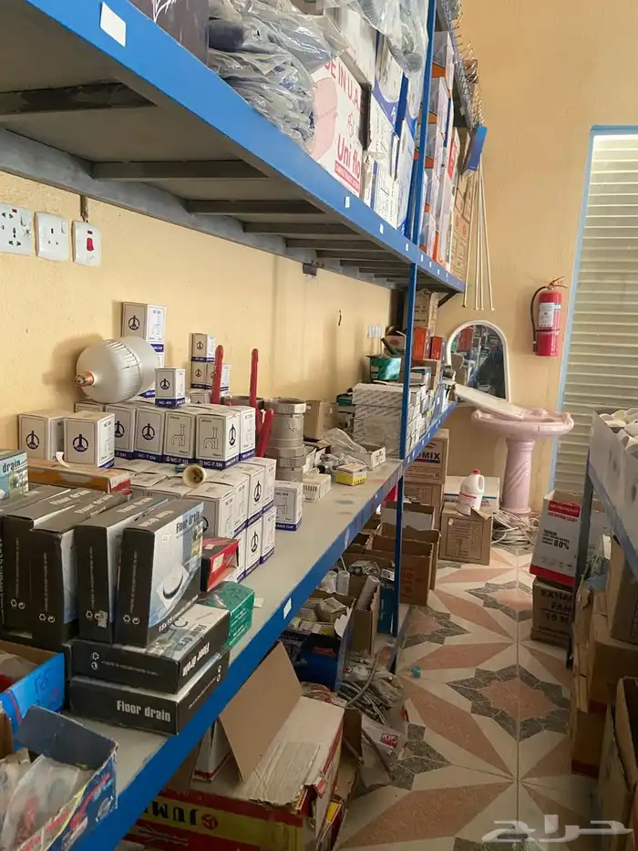 محل مواد بناء وسباكة للتقبيل 2