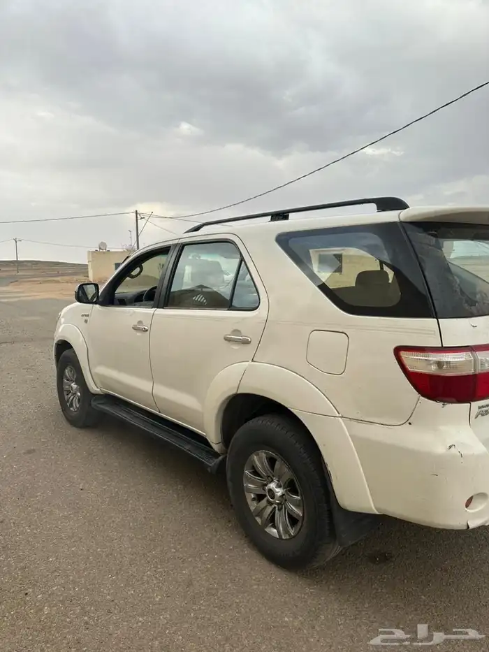 البيع جيب فورتشنر 1