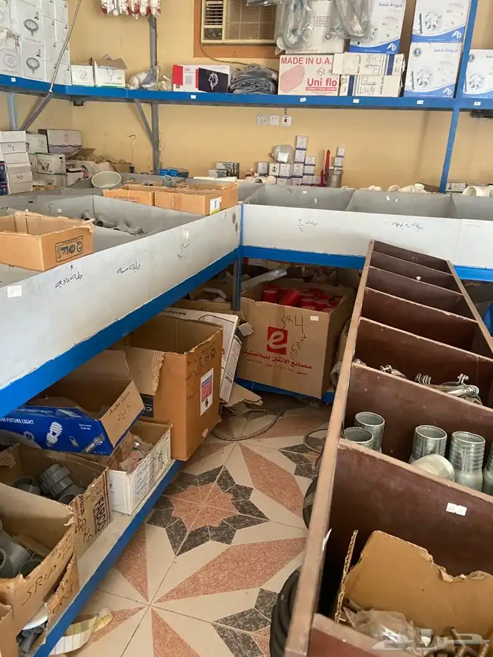 محل مواد بناء وسباكة للتقبيل 5