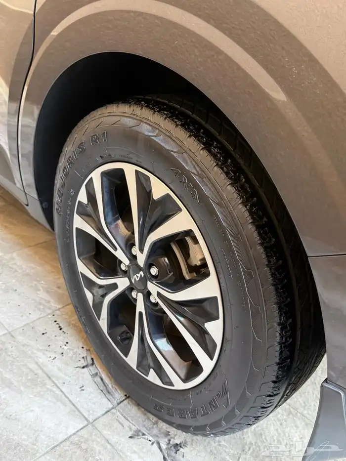 كيا كرنفال 2023 وارد الوكيل الجبر ماشي 102000 17