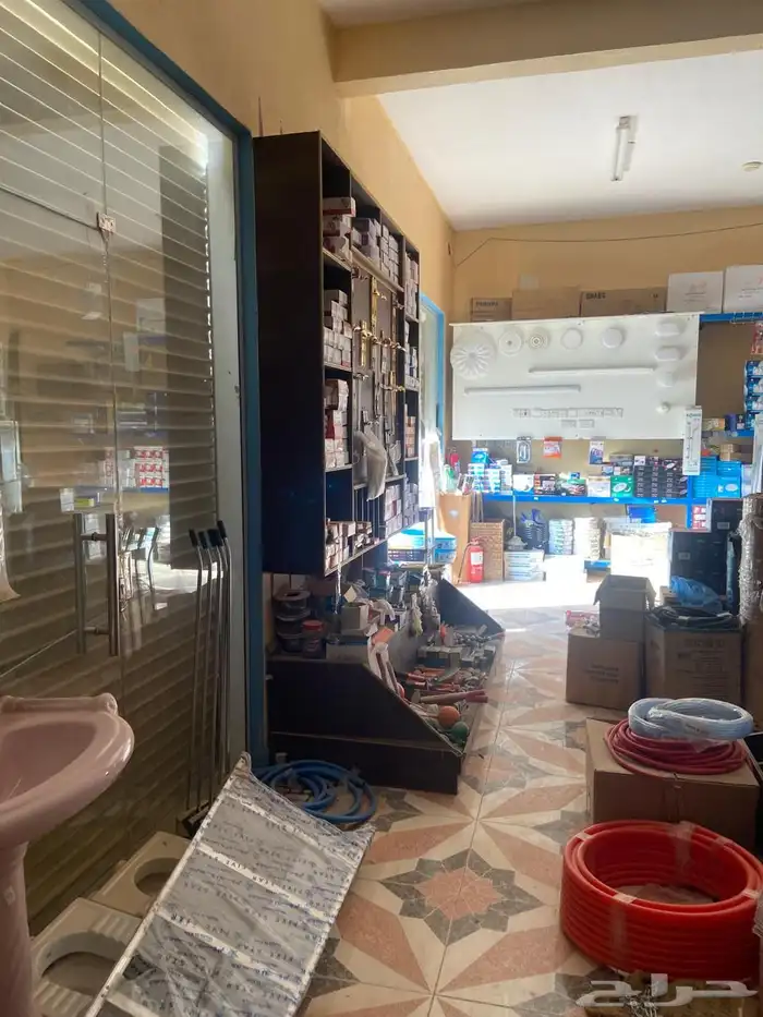 محل مواد بناء وسباكة للتقبيل 4