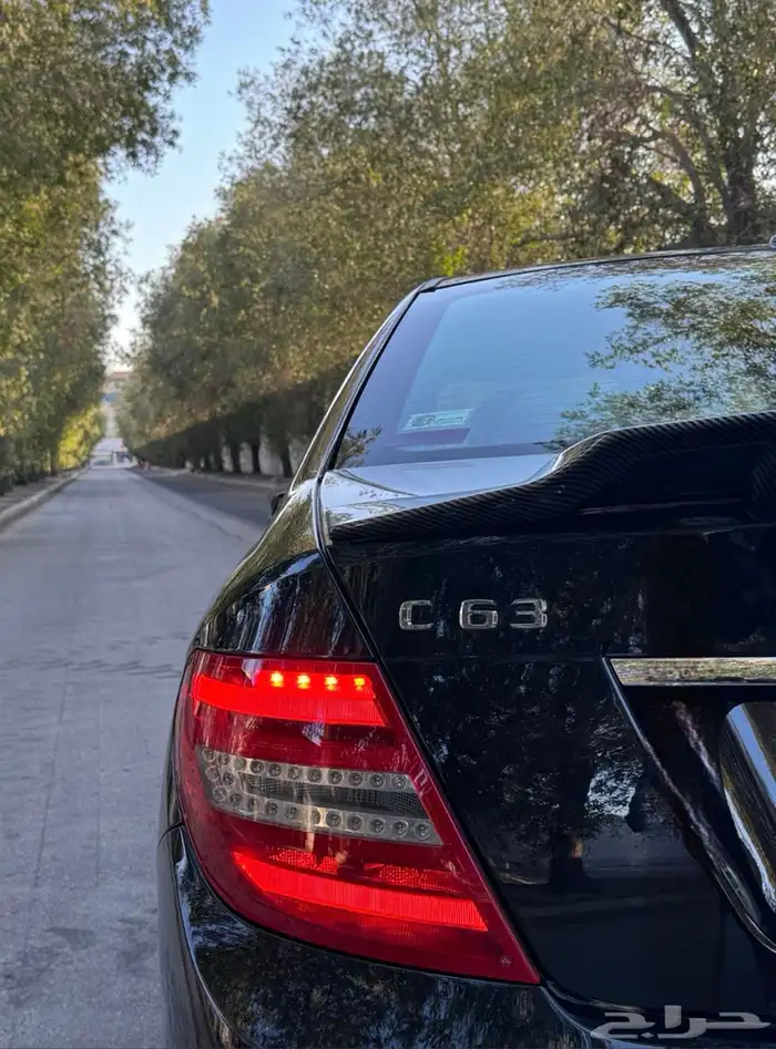 للبيع مرسيدس c63 2010 AMG 9