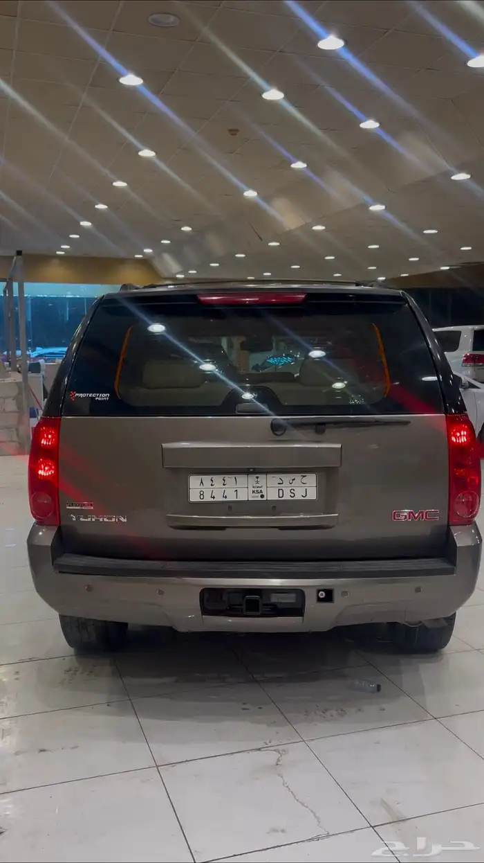 يوكن 2011 GMC 4