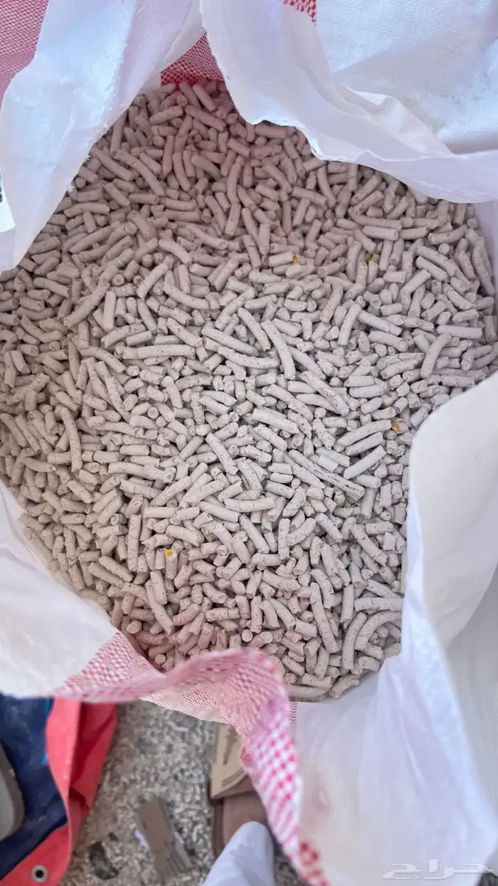 مكعب طحين مخلوط جميع المكونات التي تنفع الحلال 1