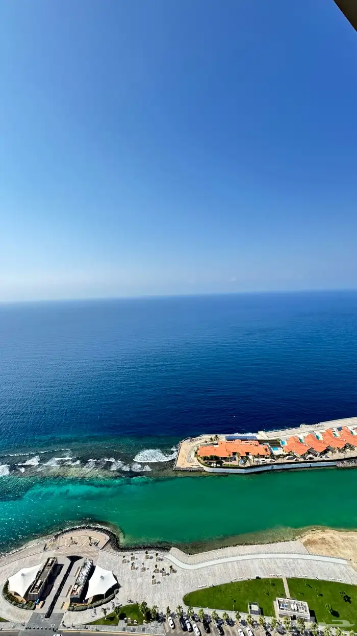 للبيع شقة فيرزاتشي في برج داماك جدة 6