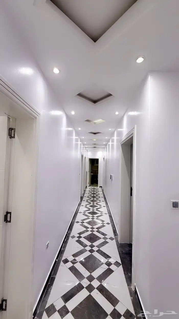 شقة راقية جدا  للإيجار السنوي 9