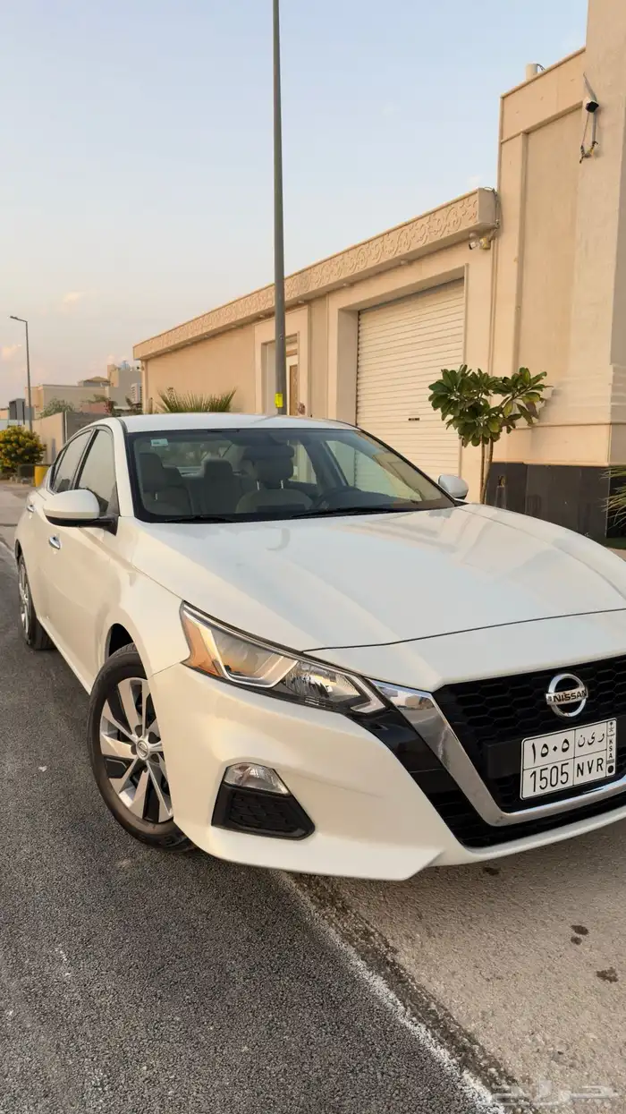 نيسان التيما 2021 ستاندر 12
