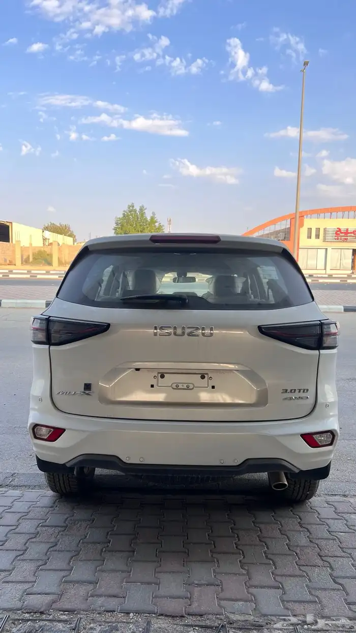 ايسوزو MUX فل كامل ديزل أصفار 2024 7