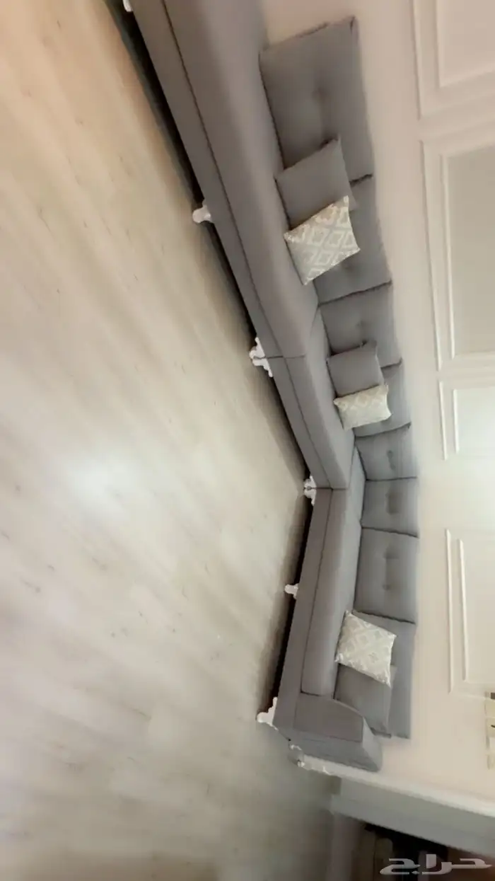 كنب صاله 3 في 4 ع حرف L مع كنبتين جانبيه 3