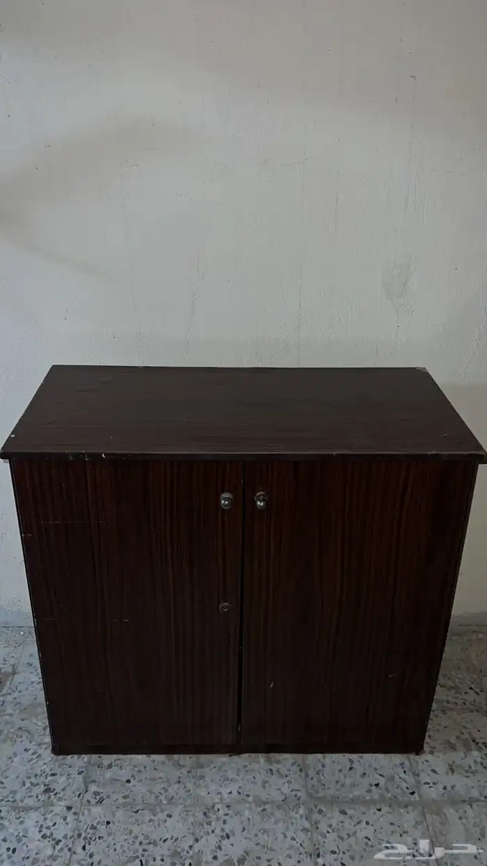 دولاب خشبي 1