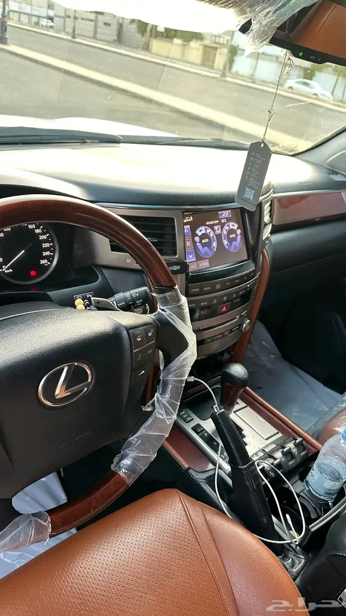 جيب لكزس DD 2012 5