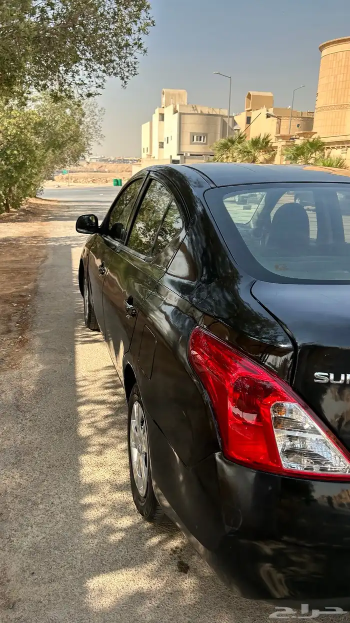 صني 2012 اللون اسود 5