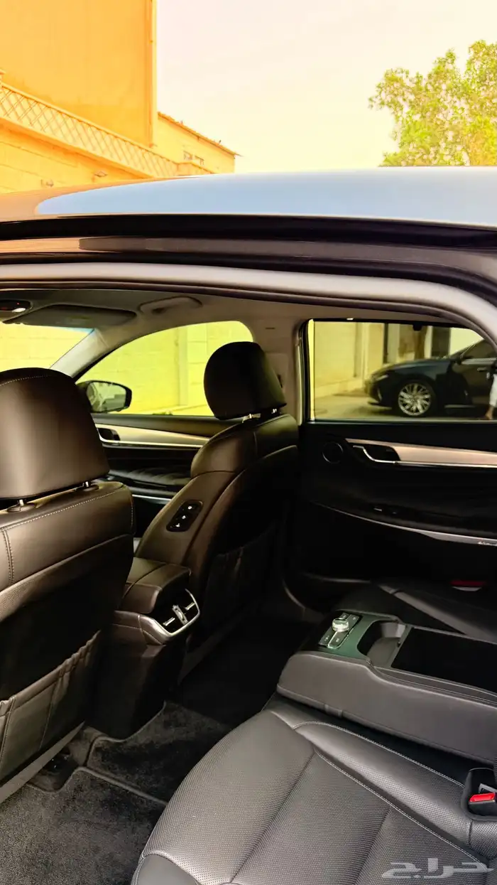 هونداي ازيرا 2022 ( بنزين 6V ) فل اوبشن مواصفات خاصة 25