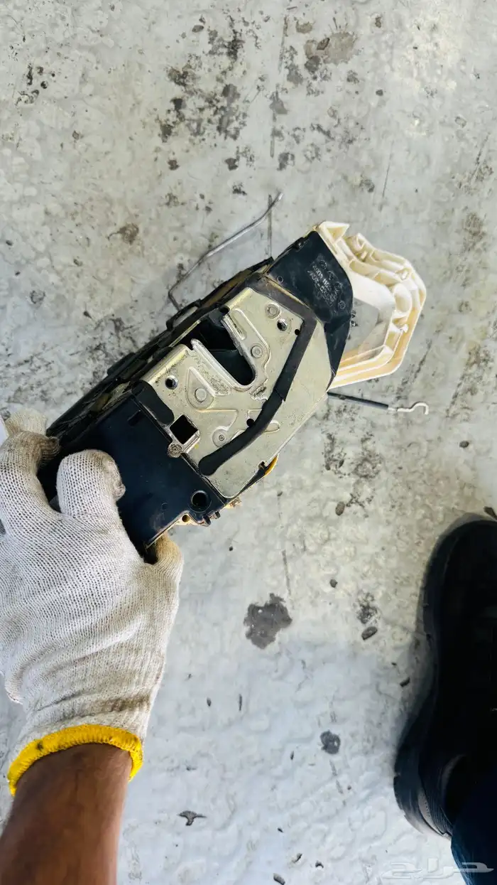 قفل باب مرسيدس 1