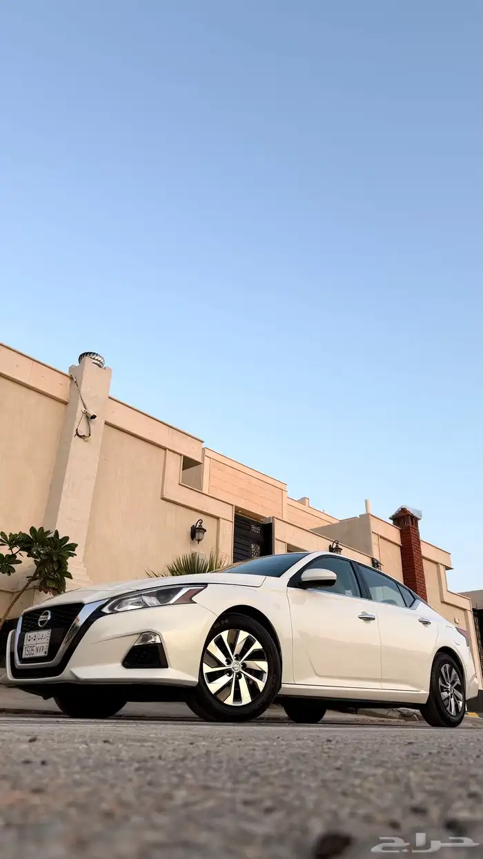 نيسان التيما 2021 ستاندر 2