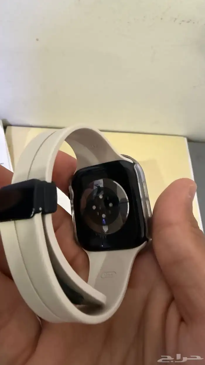 ساعه ابل اصدار 10 830 ريال 6