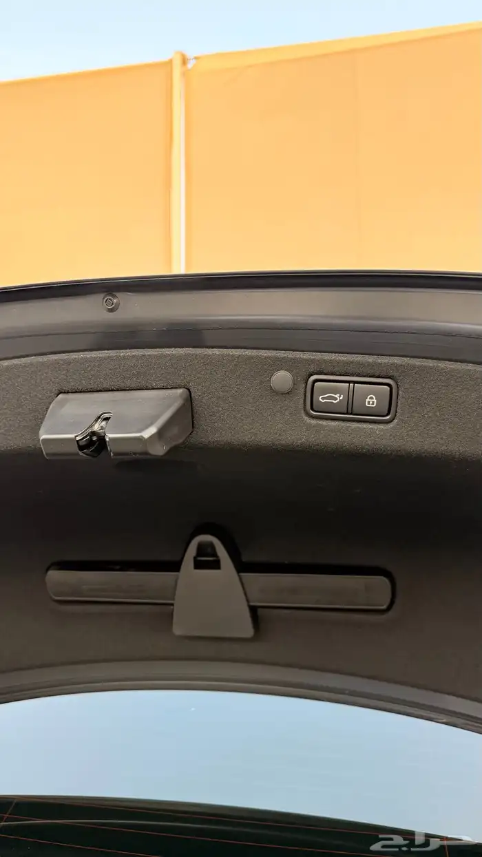 هونداي ازيرا 2022 ( بنزين 4V ) فل كامل بحالة الوكالة 19