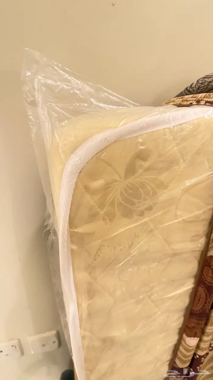 سرير حديد جديد مع الفرش جديد للبيع 0