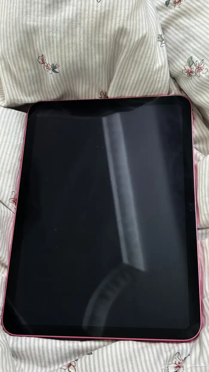 ايباد الجيل العاشر وردي 64 0