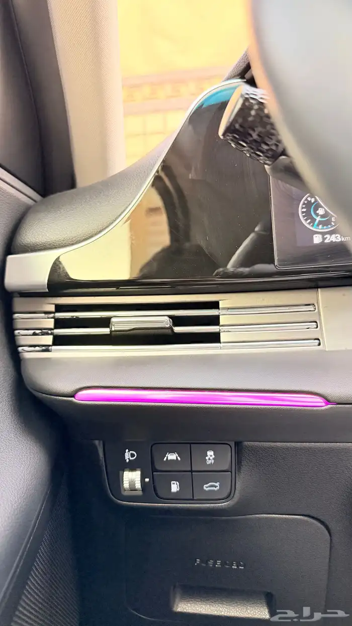 هونداي ازيرا 2022 ( بنزين 4V ) فل كامل بحالة الوكالة 12