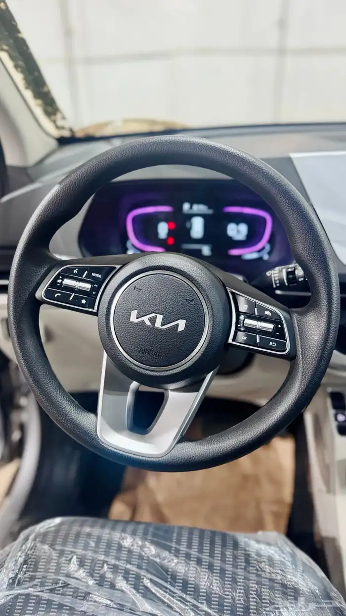 كيا كارنس 2025 جديد للبيغ 15