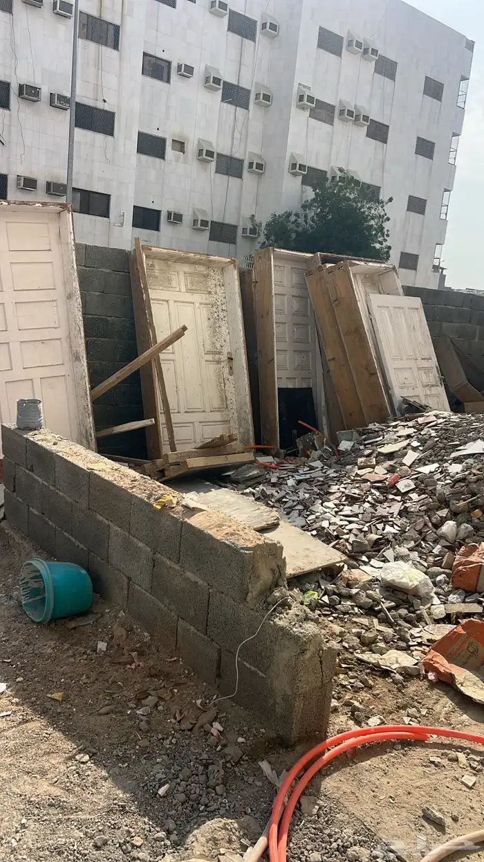 ابواب خشب كامله مع شبابيك المنيوم 100 1