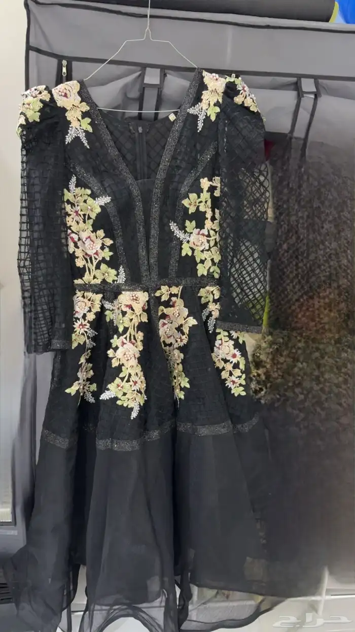 فستان نسائي 0