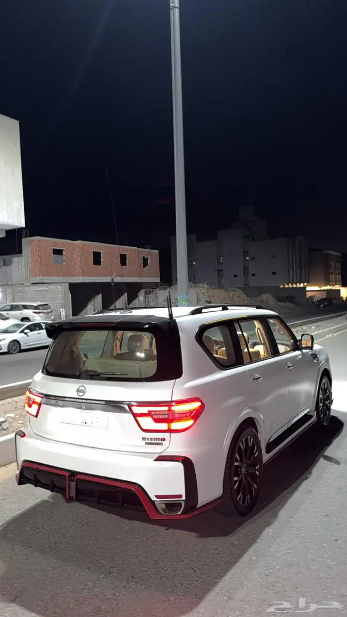 للبيع باترول 2011 محول نيسمو كامل من محركات و خارجي 16