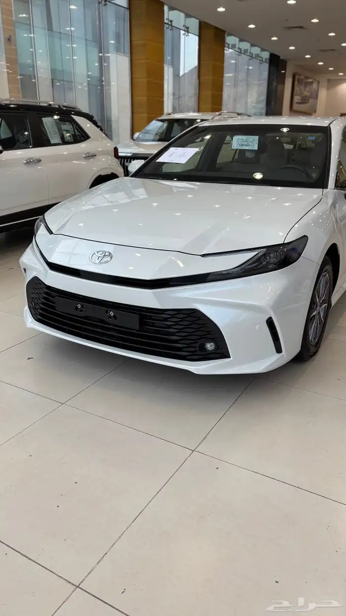 عرض نوفمبر على كامري E ستاندر 3