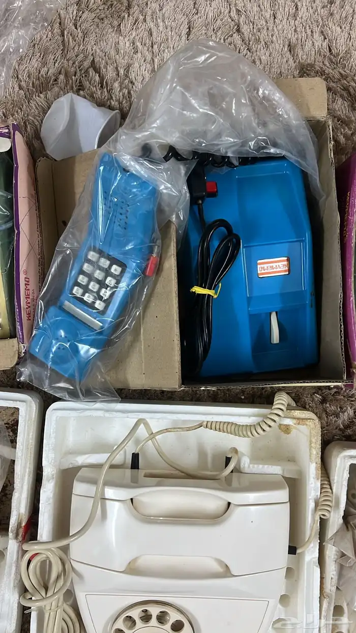 تلفون قديم مخزن تراث فديم 2