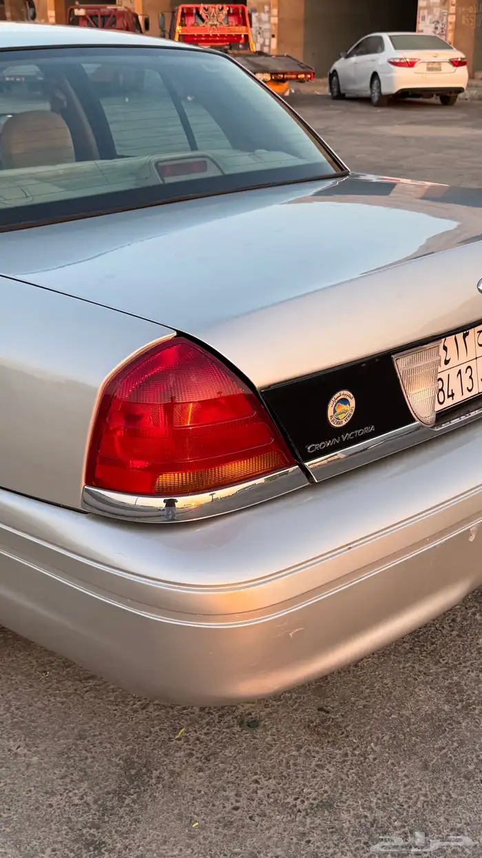 فورد كراون فكتوريا 2002   وارد أمريكي 15