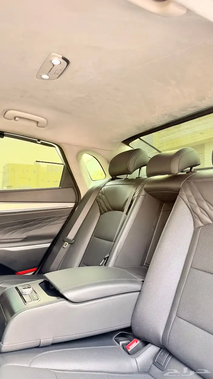 هونداي ازيرا 2022 ( بنزين 6V ) فل اوبشن مواصفات خاصة 26