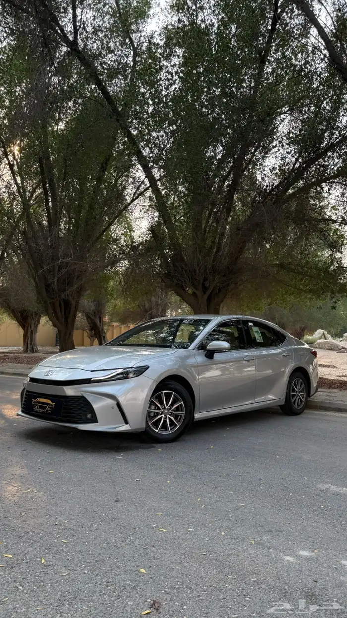 تويوتا كامري -2025 - E - ممشى قليل - شبه وكالة 1