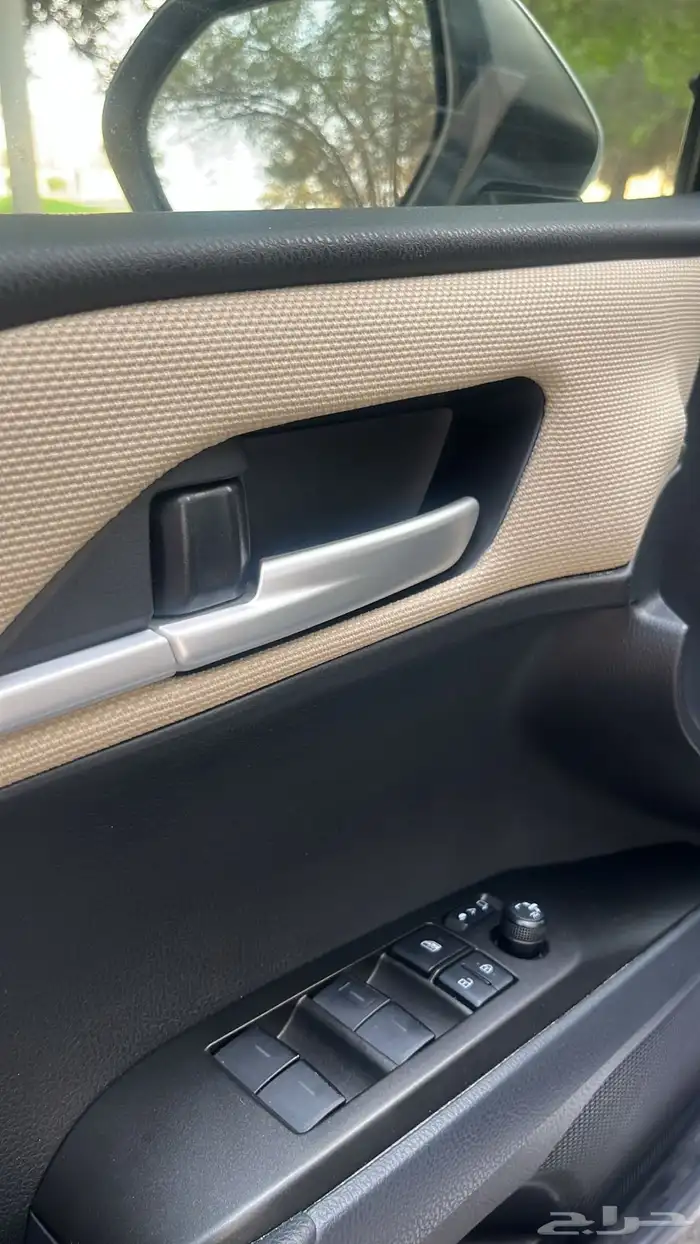 تويوتا كامري -2025 - E - ممشى قليل - شبه وكالة 54