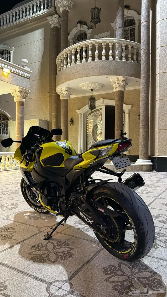 دباب سوزوكي 2013 750 2