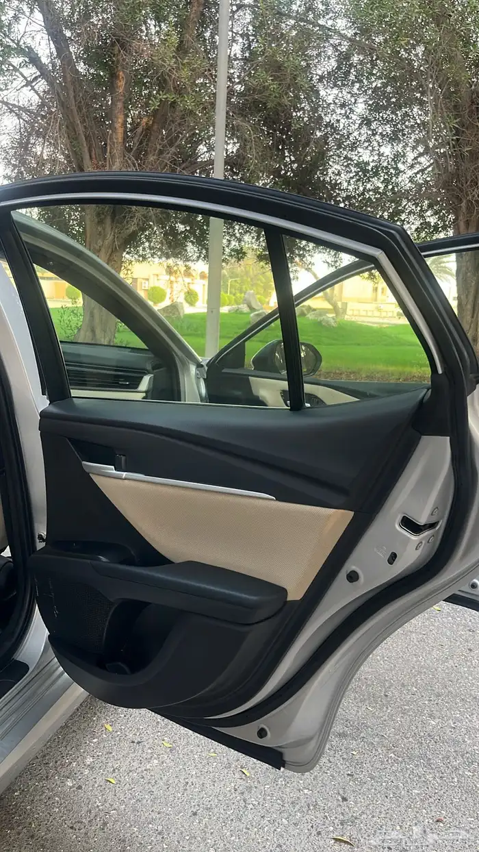 تويوتا كامري -2025 - E - ممشى قليل - شبه وكالة 35