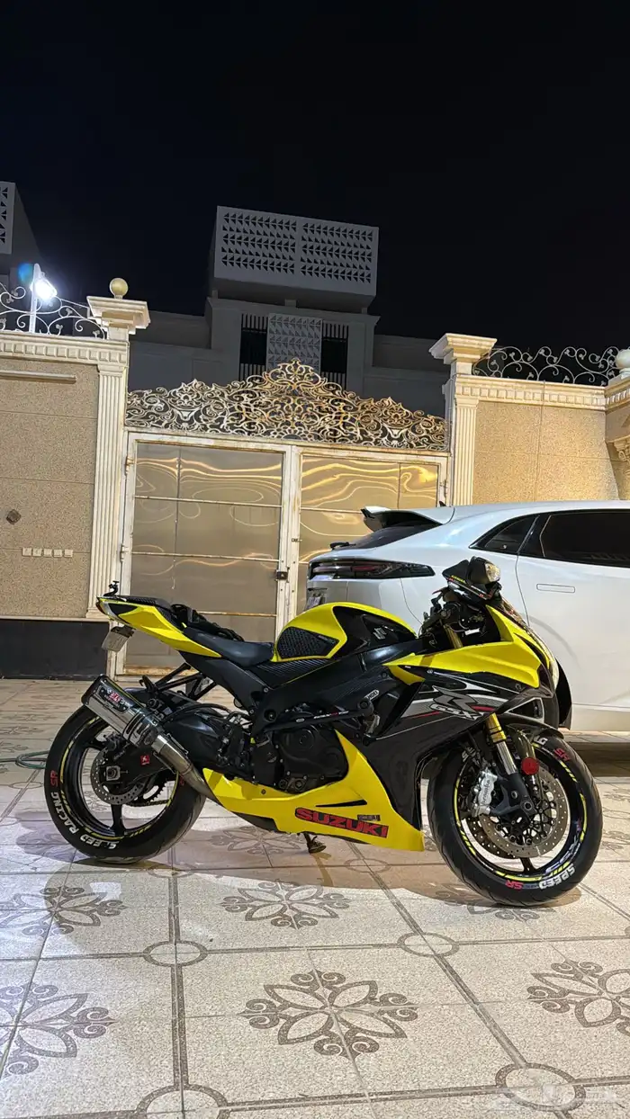 دباب سوزوكي 2013 750 1