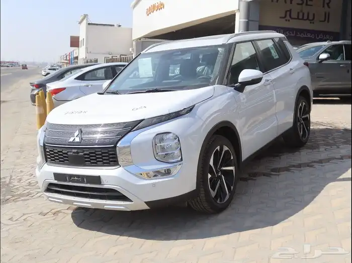ميتسوبيشي اوتلاندر 2025 0