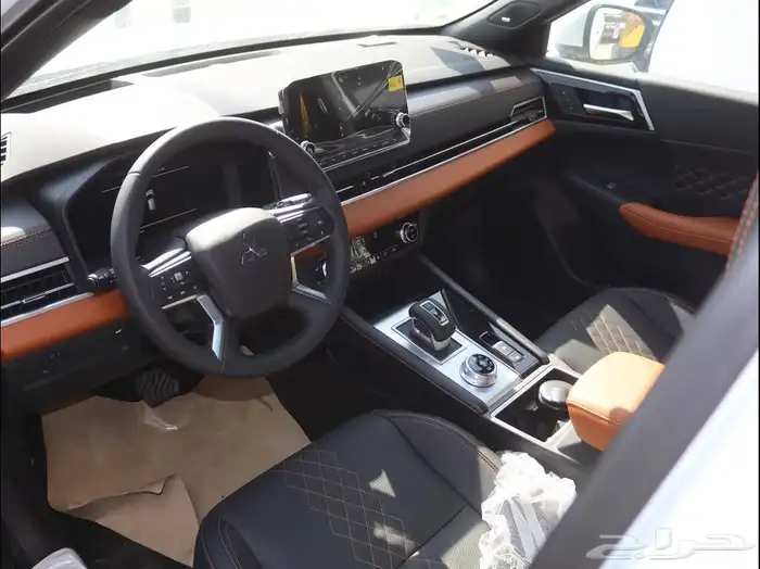 ميتسوبيشي اوتلاندر 2025 6