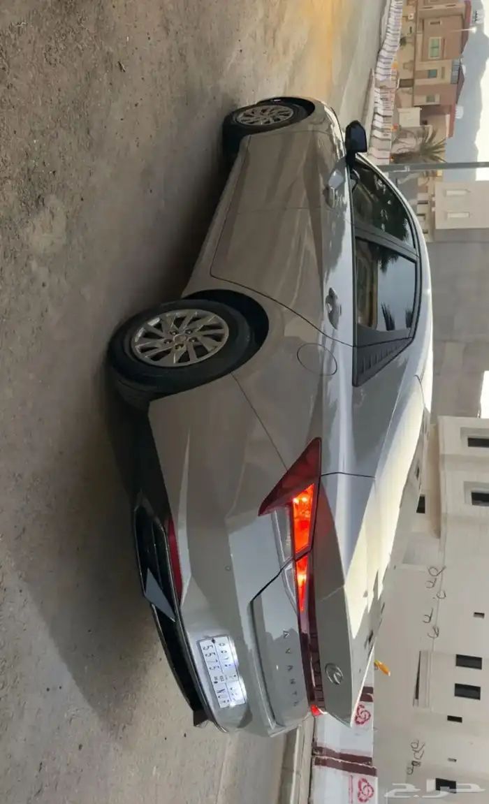 للبيع او البدل هونداي النترا 2021 سمنتي بدي وكالة 4