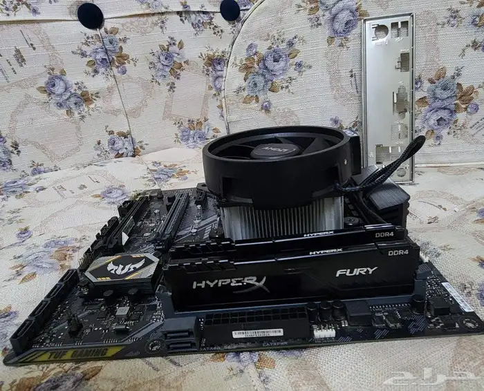 قطع بي سي للبيع 1