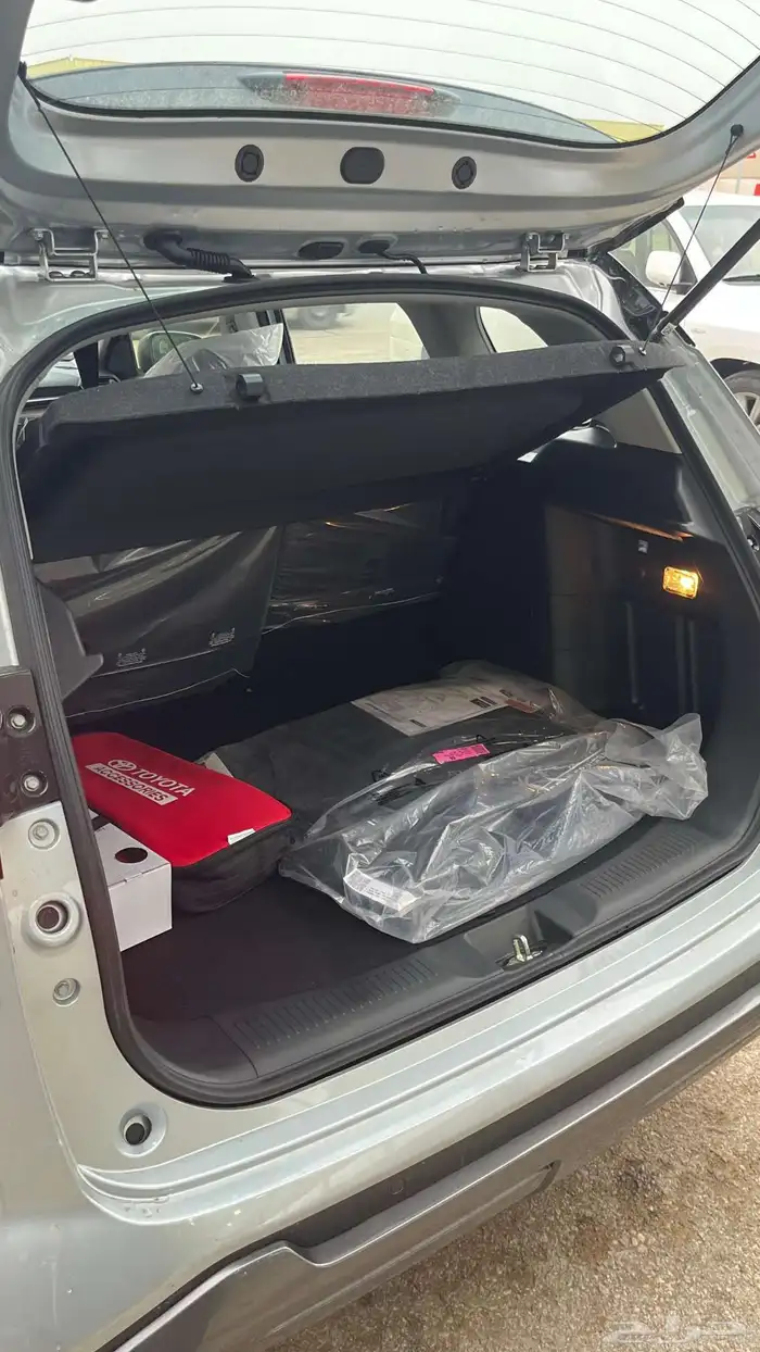 تويوتا اوربان كروزر GLX 2026 7