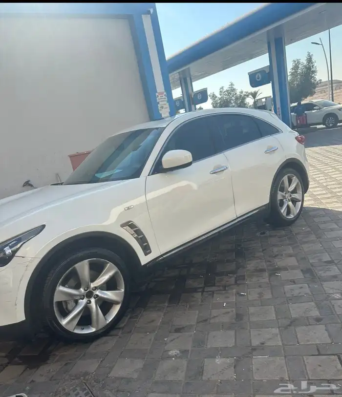 انفنتي FX50 2009 8